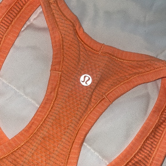 Lululemon workout tank top - Picture 2 of 4